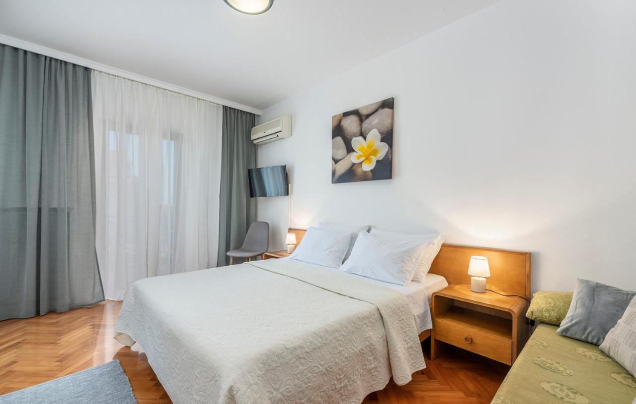 Apartment Complex Silvana Porec Exterior photo