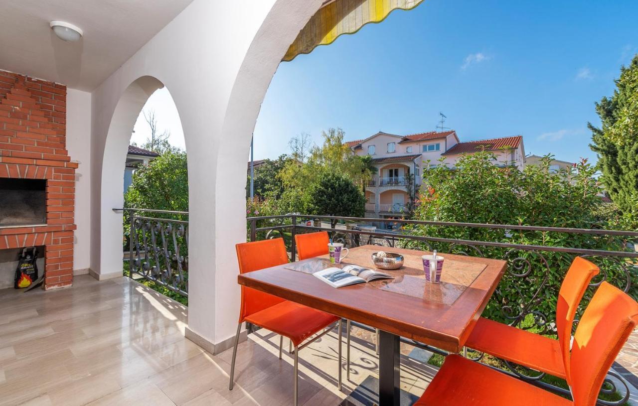 Apartment Complex Silvana Porec Exterior photo